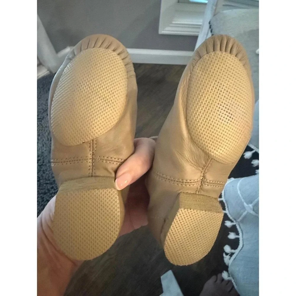 Leo 7036 Econosplit Dance Shoe Split Sole Suntan Child Size 10 Leather Jazz Shoe